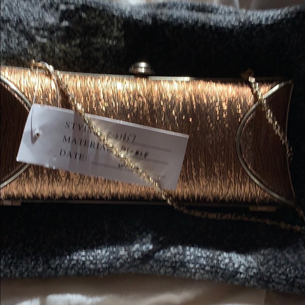 Clutch - Picture 3 of 5